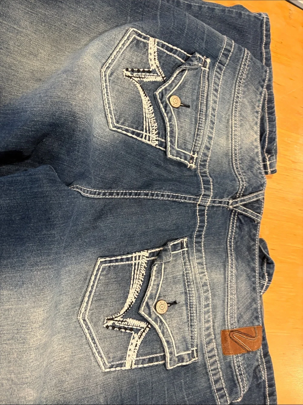 Vanity ~ Blue Washed Distressed Straight-Leg Jeans 34W 33L - Picture 3 of 5
